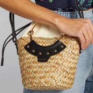 ISO Looking to buy Claudie Pierlot raffia bag